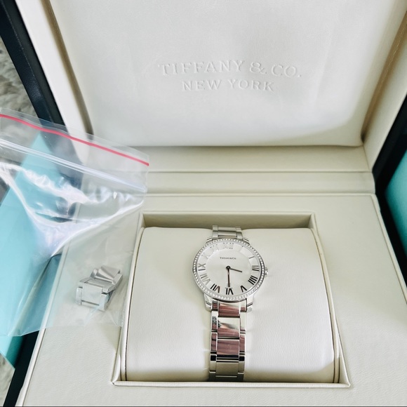 Tiffany Atlas 2-Hand 24 mm Diamond Watch - Picture 6 of 8